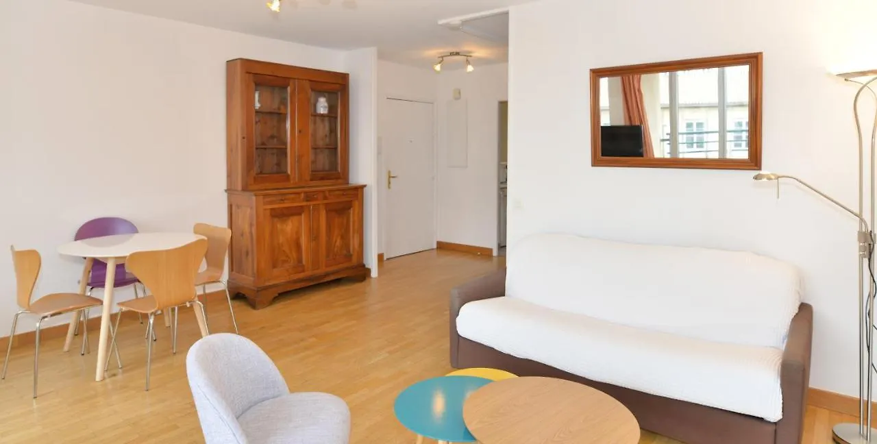 Appart' Say Apartment Lyon France